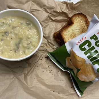 Panera Bread - Chicken and wild rice soup, half smokehouse bbq chicken sandwich and chips - Sandwiches Near Me - Kernersville, North Carolina Panera Bread - Chicken and wild rice soup, half smokehouse bbq chicken sandwich and chips - Sandwiches Near Me - Kernersville, North Carolina