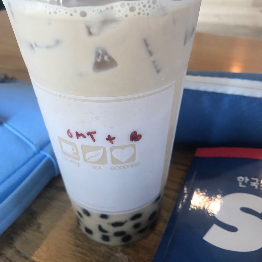 7 Leaves Cafe - Oolong milk tea with boba - Coffee & Tea Near Me - Cypress, California