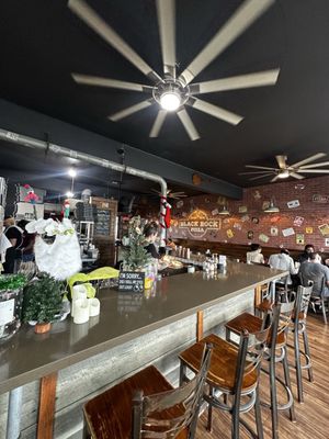 Black Rock Pizza - Captain Cook by null