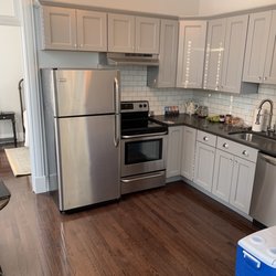 Hotel Rea - Kitchen in the 2-bedroom Cecilia Suite