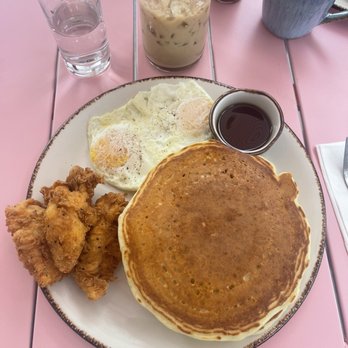 Plated Dreams - Iced lavender fields latte and chicken & pancakes - Cafes Near Me - Woods Cross, Utah