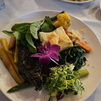 Wild Garlic Grill - Hard to see the new york strip but it's there and big. - French Near Me - Tucson, Arizona