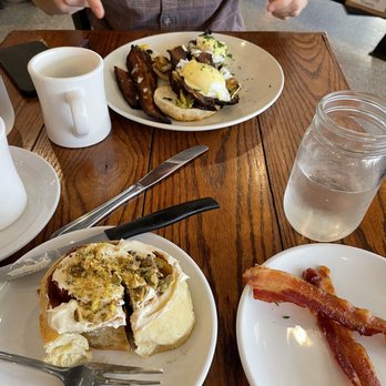 The Plaid Apron - Cinnamon roll, bacon, & Eggs Benedict - Breakfast & Brunch Near Me - Knoxville, Tennessee The Plaid Apron - Cinnamon roll, bacon, & Eggs Benedict - Breakfast & Brunch Near Me - Knoxville, Tennessee