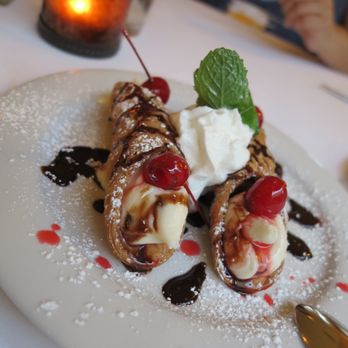 Luna Rossa - Cannoli: Not Recommended - Italian Near Me - Tustin, California