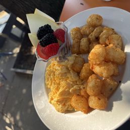 Eggs fruit tots