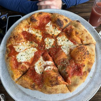 Bardea Steak - Spicy Honey Pizza - Steakhouses Near Me - Wilmington, Delaware