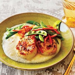 Seared Scallops with Cauliflower Purée