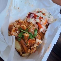 Masshole Lobster Truck - Their trio platter, the spooned out and placed ontop of the breadlobster itself was good... could do without big chunk of bread, really