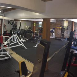 Refuse 2 Fail Fitness - Main area downstairs