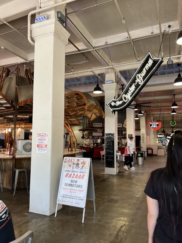 The Oyster Gourmet, Los Angeles Roadtrippers