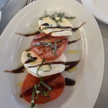 Brio Italian Grille - HH Tomato Caprese. - Italian Near Me - Las Vegas, Nevada