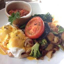 Arthur's On Cuba - Big breakfasts.. Vege and meaty.