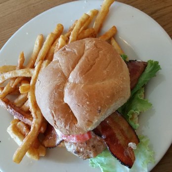 Lakefront Brewery - Chicken Sandwich - Breweries Near Me - Milwaukee, Wisconsin