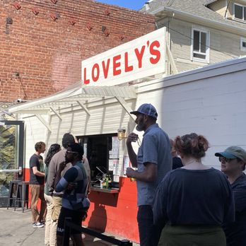 Lovely's - Waiting in line - Burgers Near Me - Oakland, California Lovely's - Waiting in line - Burgers Near Me - Oakland, California