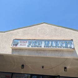 Ocean Plus Fish Market - Store front  @christine.is.hungry on IG