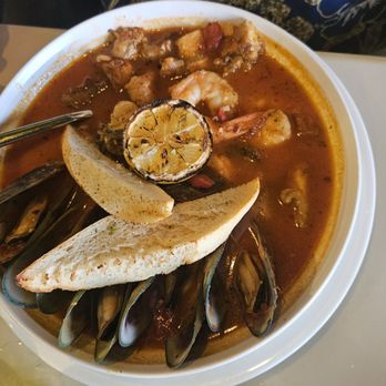 Queenstown Del Mar - Spicy chioppino - Burgers Near Me - Del Mar, California Queenstown Del Mar - Spicy chioppino - Burgers Near Me - Del Mar, California