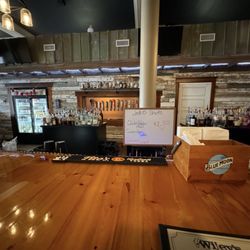 Wiley's Top Shelf - Bar