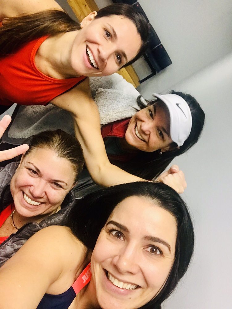 Crossfit Axat Axiom Logo