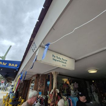 The Tacky Tourist - Used, Vintage & Consignment Near Me - Lake Worth, Florida