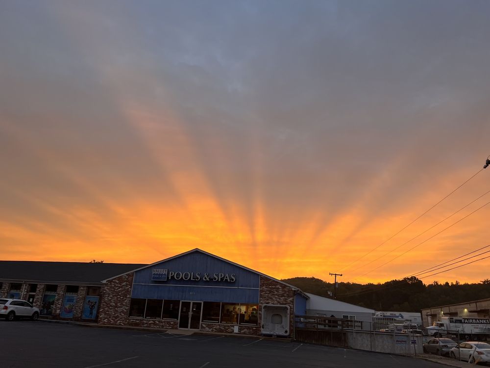 VALLEY POOL AND SPA with photos Updated August 2024 19 Photos & 11 Reviews 1520 N Delphine