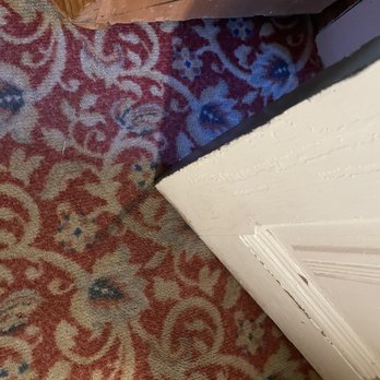 Jenner Inn - The door had to be shoved open and closed bc it dragged on the warped floors - Hotels Near Me - Jenner, California Jenner Inn - The door had to be shoved open and closed bc it dragged on the warped floors - Hotels Near Me - Jenner, California