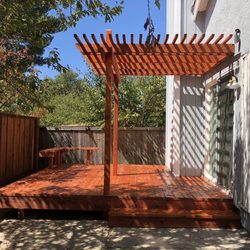 Bumble Bee Construction - The beautiful deck, trellis, and fence that Joe and his crew from Bumble Bee construction did!