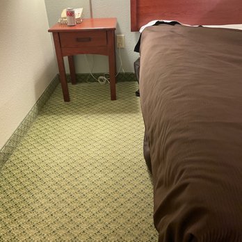 GrandStay Hotel & Suites Becker - Big Lake - Very low bed (15" off floor) - Bed & Breakfast Near Me - Becker, Minnesota