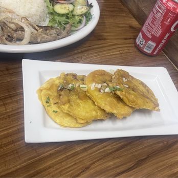 La Guagua - Tostones - Latin American Near Me - Vacaville, California La Guagua - Tostones - Latin American Near Me - Vacaville, California