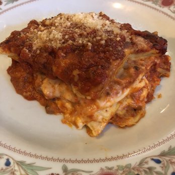 Alessio - Wow.   Lasagna is perfect! Tasty, cheesy, best ever! - Roman Near Me - Rome, RM