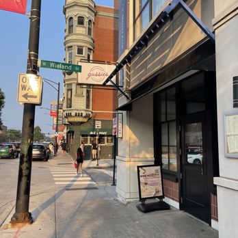 Gussie's Handmade Italian - Exterior - Italian Near Me - Chicago, Illinois