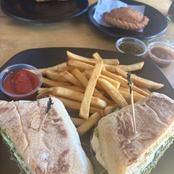 Lord Empanada - Caprese sandwich with fries and one chicken/ beef empanadas - Argentine Near Me - Monrovia, California Lord Empanada - Caprese sandwich with fries and one chicken/ beef empanadas - Argentine Near Me - Monrovia, California