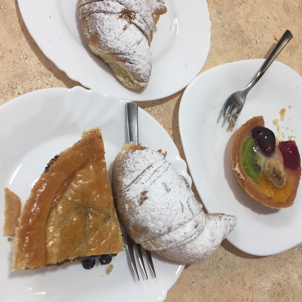 Croissants, Monterosso Cake, and Fruit Tart Croissants, Monterosso Cake, and Fruit Tart