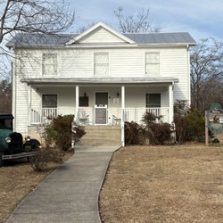 John & Olivia’s B&B