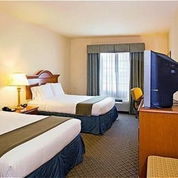 Holiday Inn Express & Suites Rio Grande City