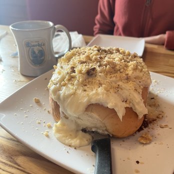 Darbi's Cafe - Cinnamon roll - American Near Me - Pinetop, Arizona Darbi's Cafe - Cinnamon roll - American Near Me - Pinetop, Arizona