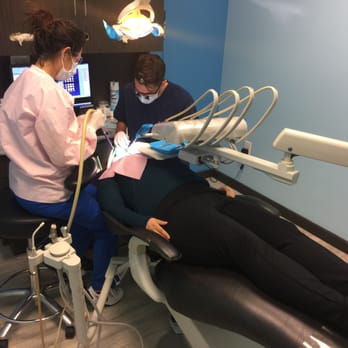 Playa Dental - Treatment rooms with TV on the ceiling so you can watch movies :) - General Dentistry Near Me - Dallas, Texas Playa Dental - Treatment rooms with TV on the ceiling so you can watch movies :) - General Dentistry Near Me - Dallas, Texas