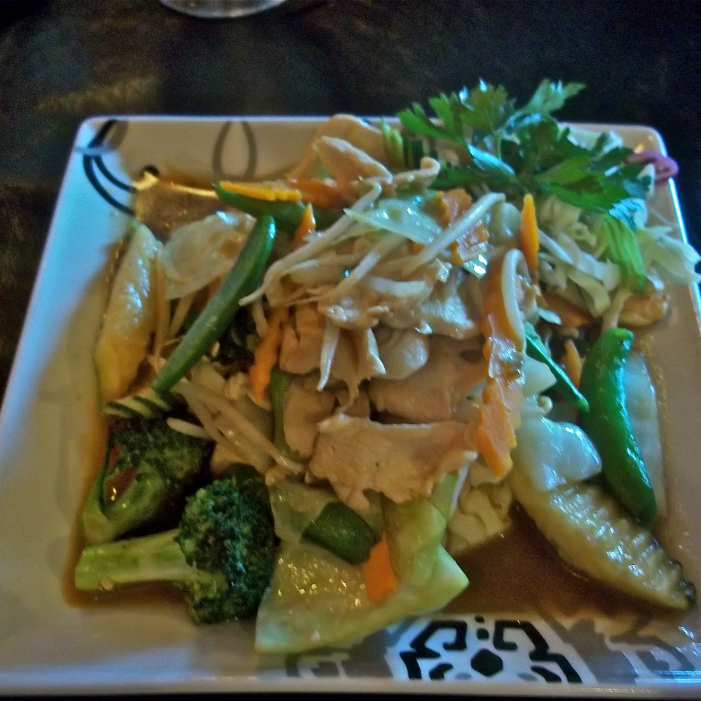 Singha II - chicken with mix veg stir fry - Thai Near Me - High Point, North Carolina Singha II - chicken with mix veg stir fry - Thai Near Me - High Point, North Carolina