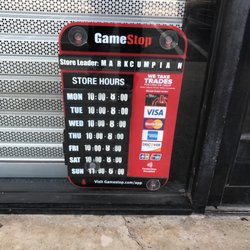 GameStop - Store Hours since it does not tell you on the map