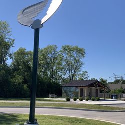 Zionsville Road Trailhead - Art!