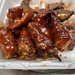 Ole Mississippi Smokehouse And Catering - Wings and sausage