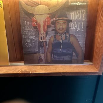 Praaw Thai - Vinyl - Thai Near Me - Berkeley, California