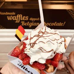 Chez Albert - Strawberries whipped cream Belgian chocolate waffle