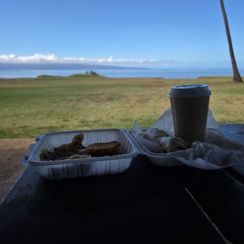Maka's Korner - Burgers Near Me - Kaunakakai, Hawaii