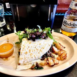 La Corneta Taqueria - Super Quesadilla Regular