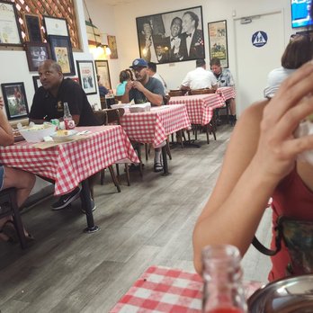 Capri Deli - Dining area - Delis Near Me - Covina, California Capri Deli - Dining area - Delis Near Me - Covina, California