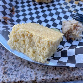BackYard Grill - Corn bread and pulled pork! - Barbeque Near Me - Sioux Falls, South Dakota