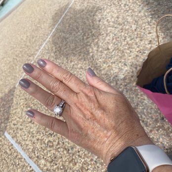Lin's Nails and Spa - Nail Salons Near Me - Chatham, Massachusetts