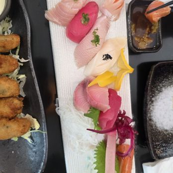 Sushi Yo - Sashimi combo - Sushi Bars Near Me - Sacramento, California Sushi Yo - Sashimi combo - Sushi Bars Near Me - Sacramento, California