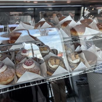 ELNO - Yummy donuts - Coffee & Tea Near Me - Panorama City, California ELNO - Yummy donuts - Coffee & Tea Near Me - Panorama City, California