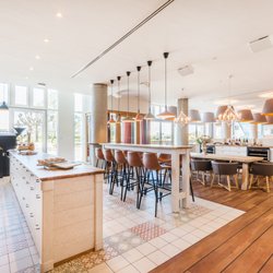 Strand-Hotel Hübner - Restaurant Strand 12